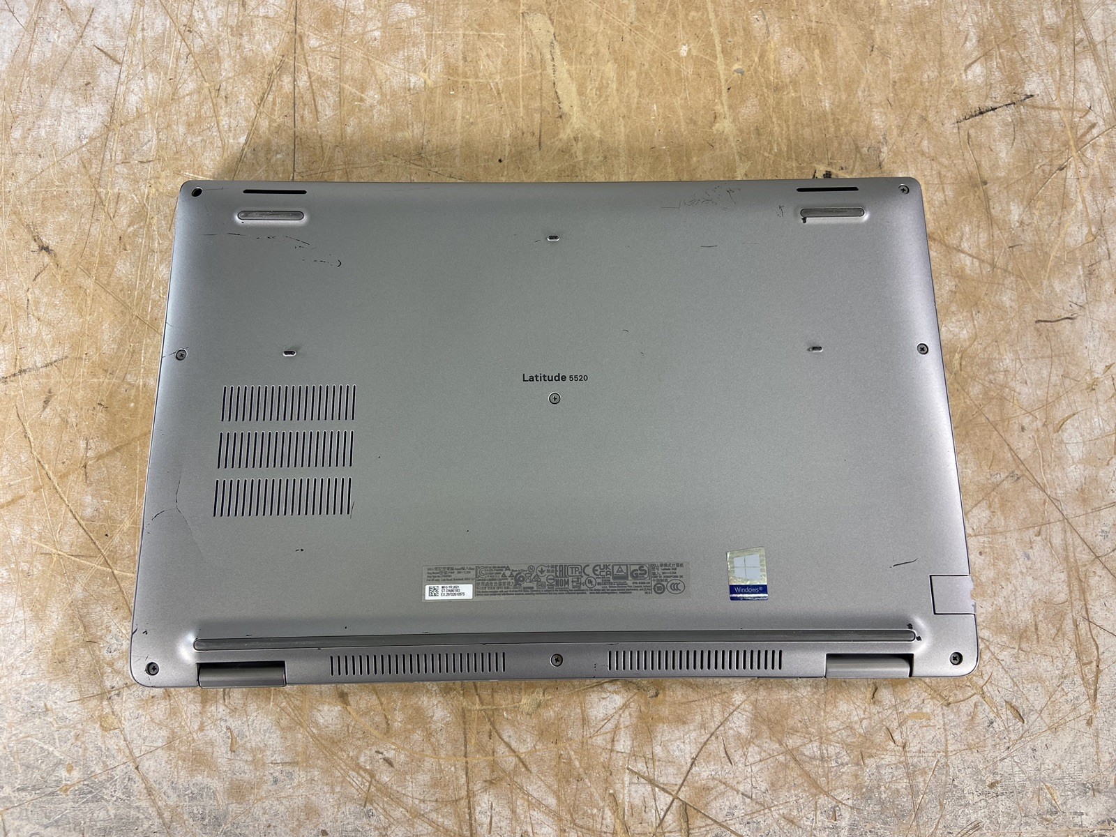 DELL LATITUDE 5520 i7-1185G7 @ 3.0GHz, 8GB RAM, NO HDD/OS – (FOR PARTS)