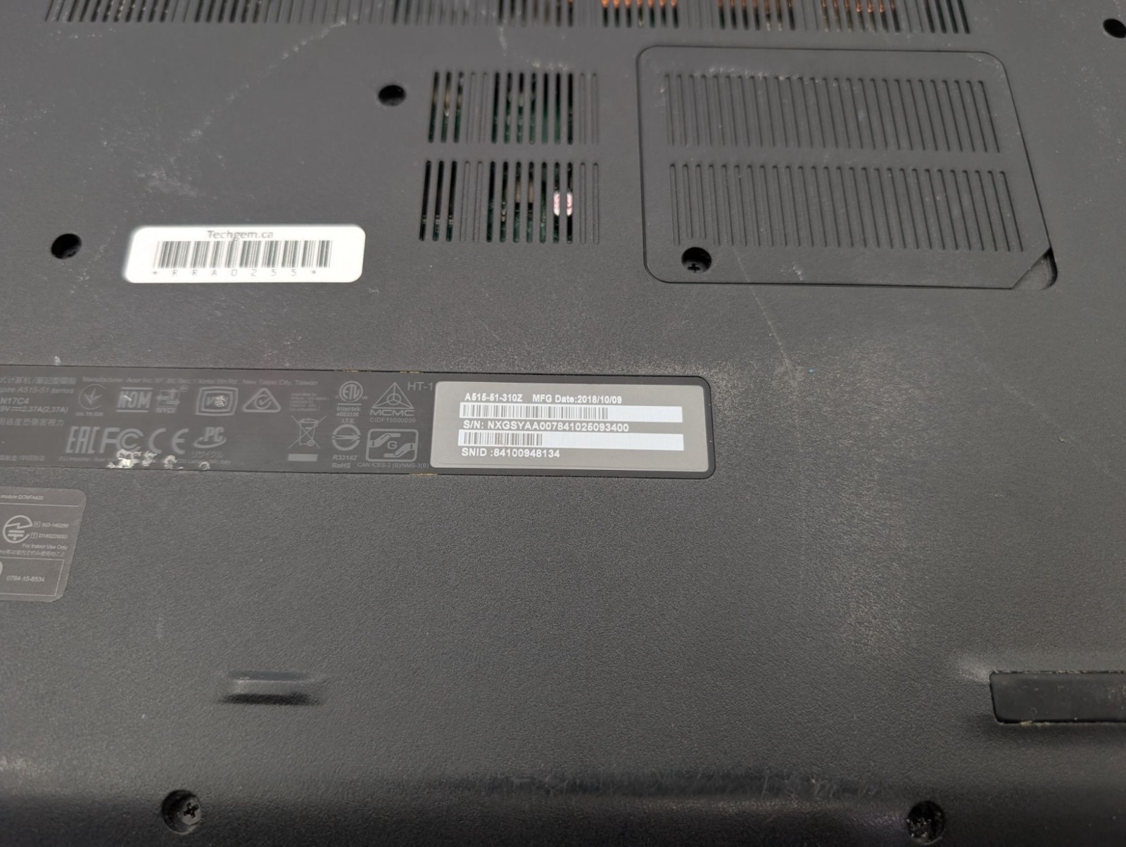 Acer Aspire 5 A515-51-310Z 15.6″ Intel Core i3-8130U 2.20 GHz 4GB RAM Laptop