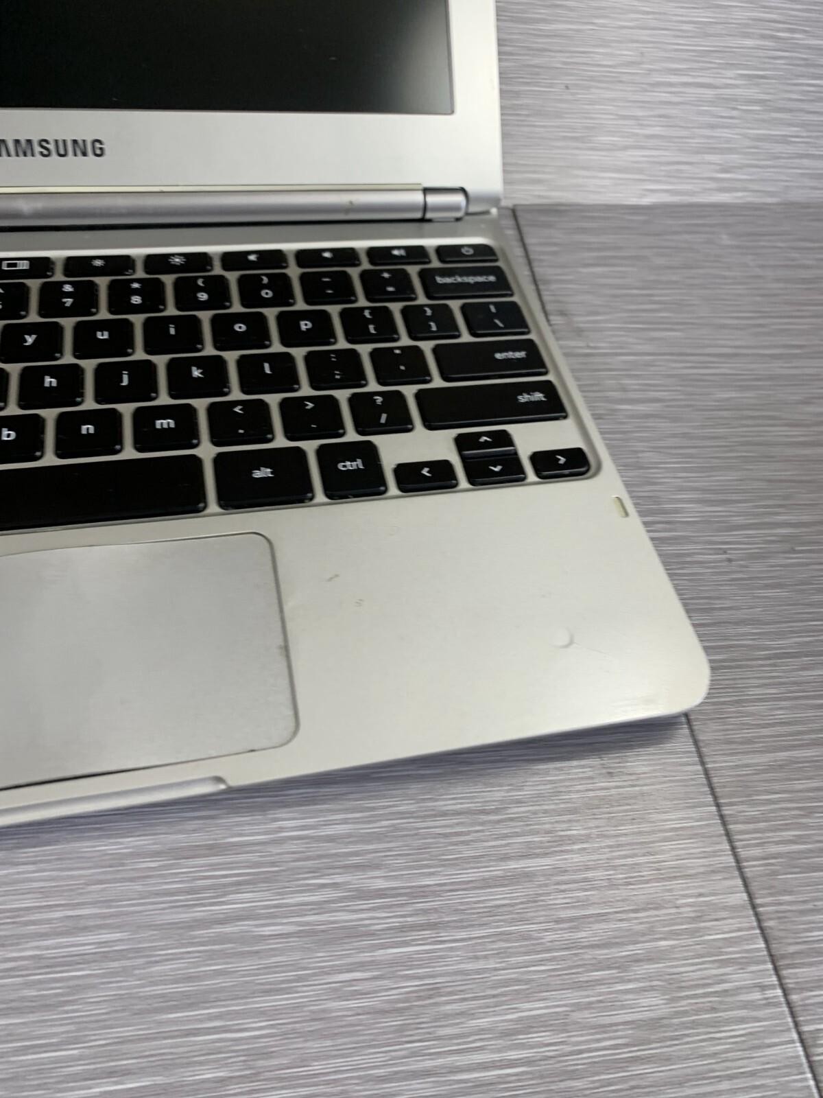 Samsung Chromebook XE303C12 11.6″ Display Built-in Webcam Notebook – For Parts
