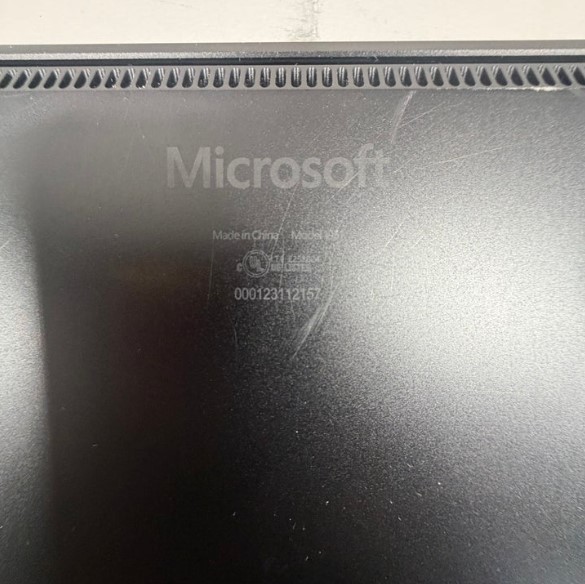 Microsoft Surface Laptop 4 1951 13.5″ i5-1135G7 16GB RAM 512GB SSD Touchscreen