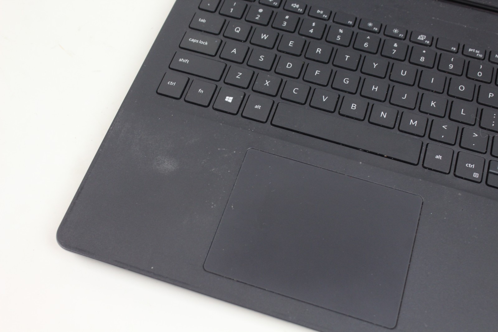 Dell Inspiron 3502 15.6″ Celeron N4020 4GB RAM 128GB SSD w/ OS NO CHARGER