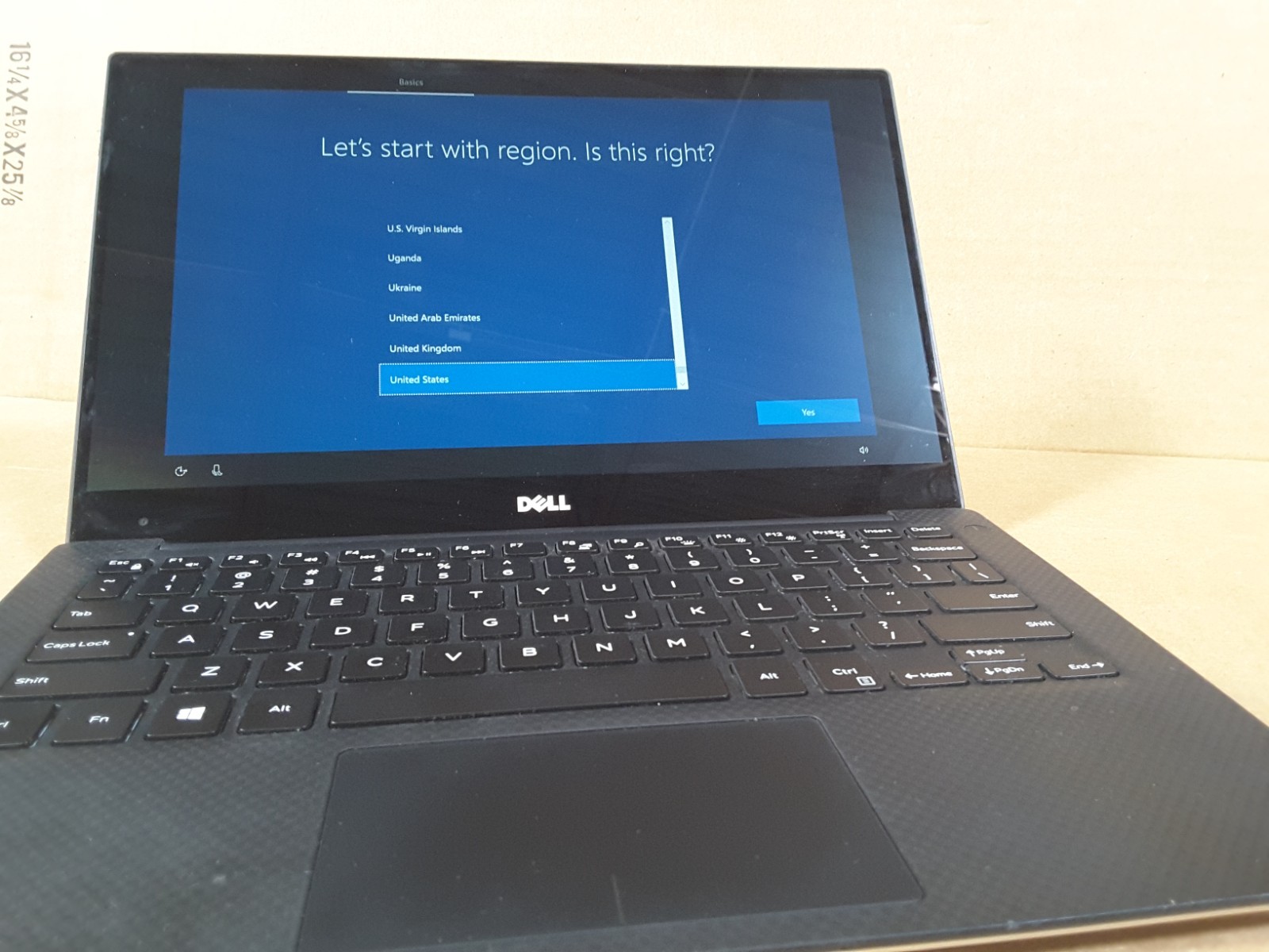 Dell XPS 13-9350 13.3-Inch, Intel Core i7-6560U 2.2GHz, 8GB RAM, 250GB, 2 AC Adr