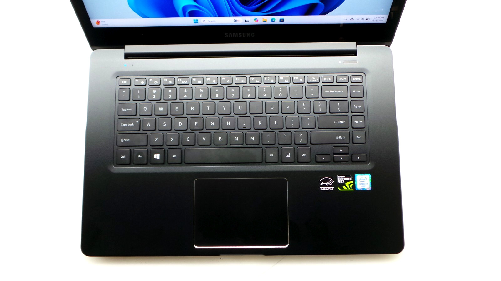 Samsung Notebook NP940Z5L | 15.6″ | i7-6700HQ | 8GB 256GB SSD | Touchscreen
