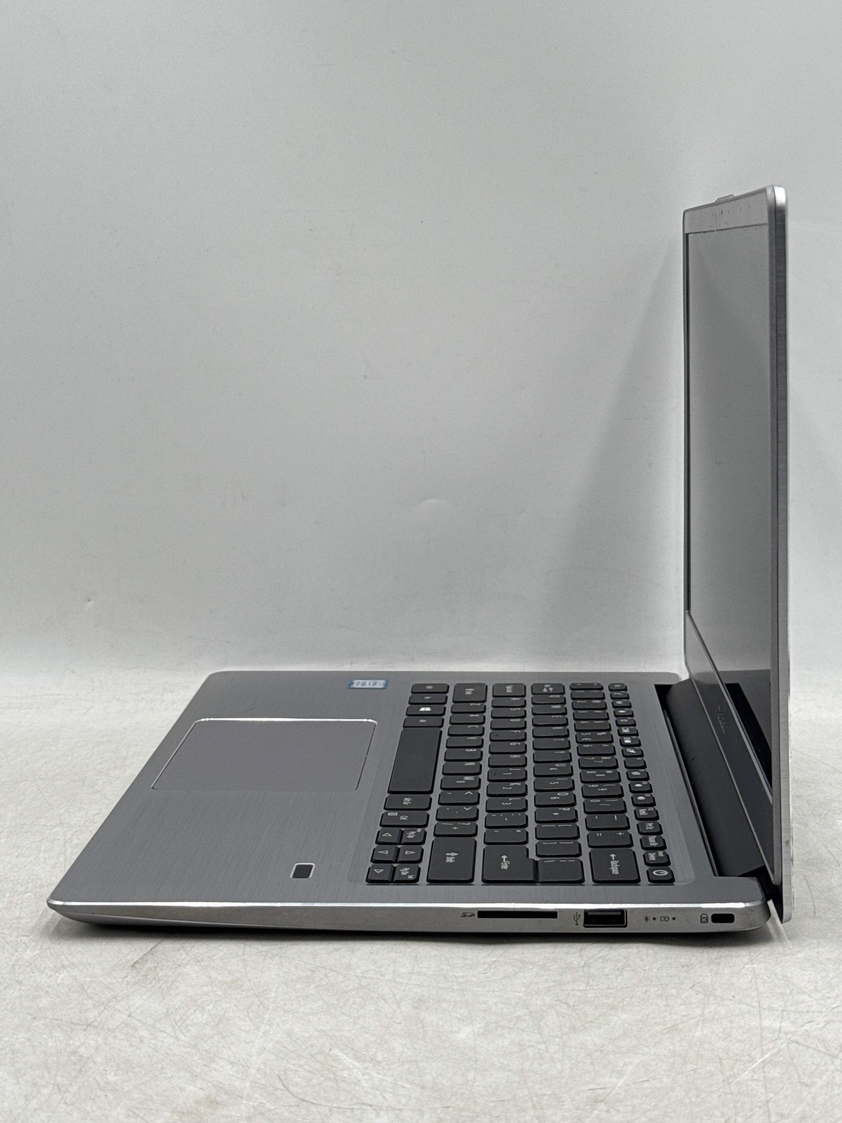 Acer Swift SF314-54 14″ Laptop – Intel Core i3 8th Gen – No Power