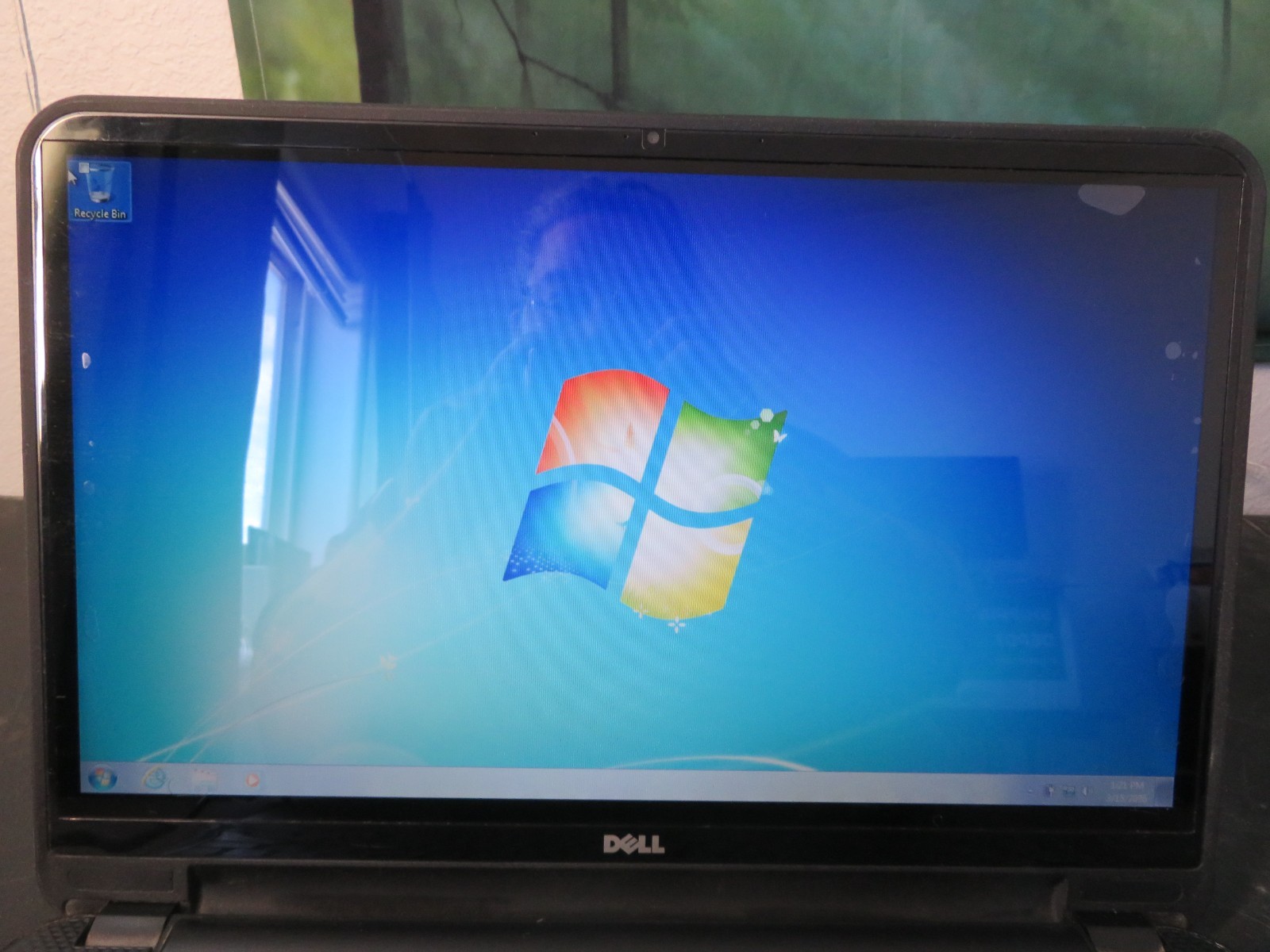 Dell Inspiron 3537 Laptop i3-4010U 1.7GHz 6GB 250GB HDD 7 Pro BAD BATTERY