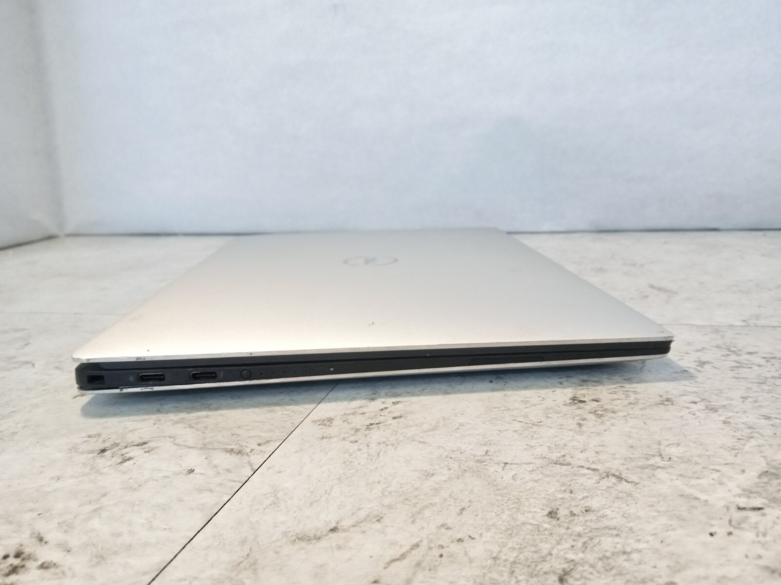 Dell XPS 13 7390 13″ Laptop Intel Core i7 PARTS OR REPAIR -FM