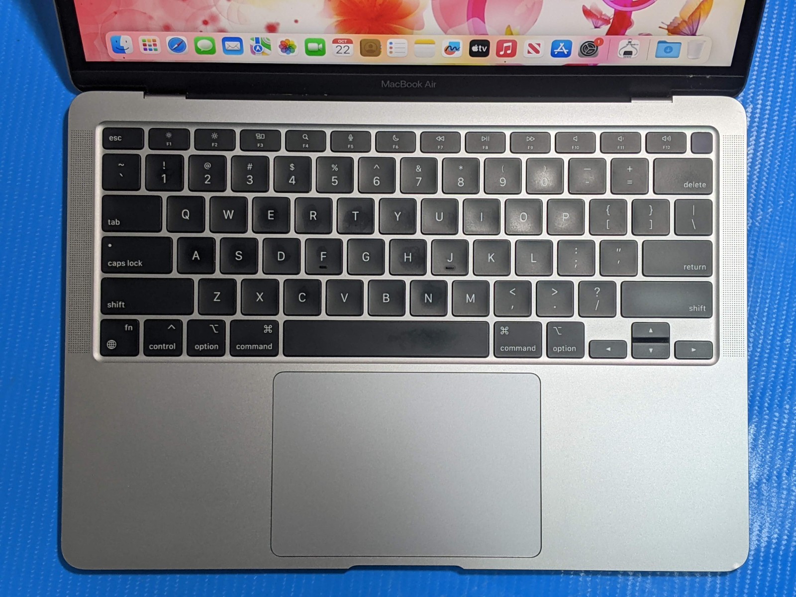 Apple MacBook Air A2337 (2020) M1 8CPU/7GPU 8GB 128GB 13.3″ OS Sonoma MGN63LL/A