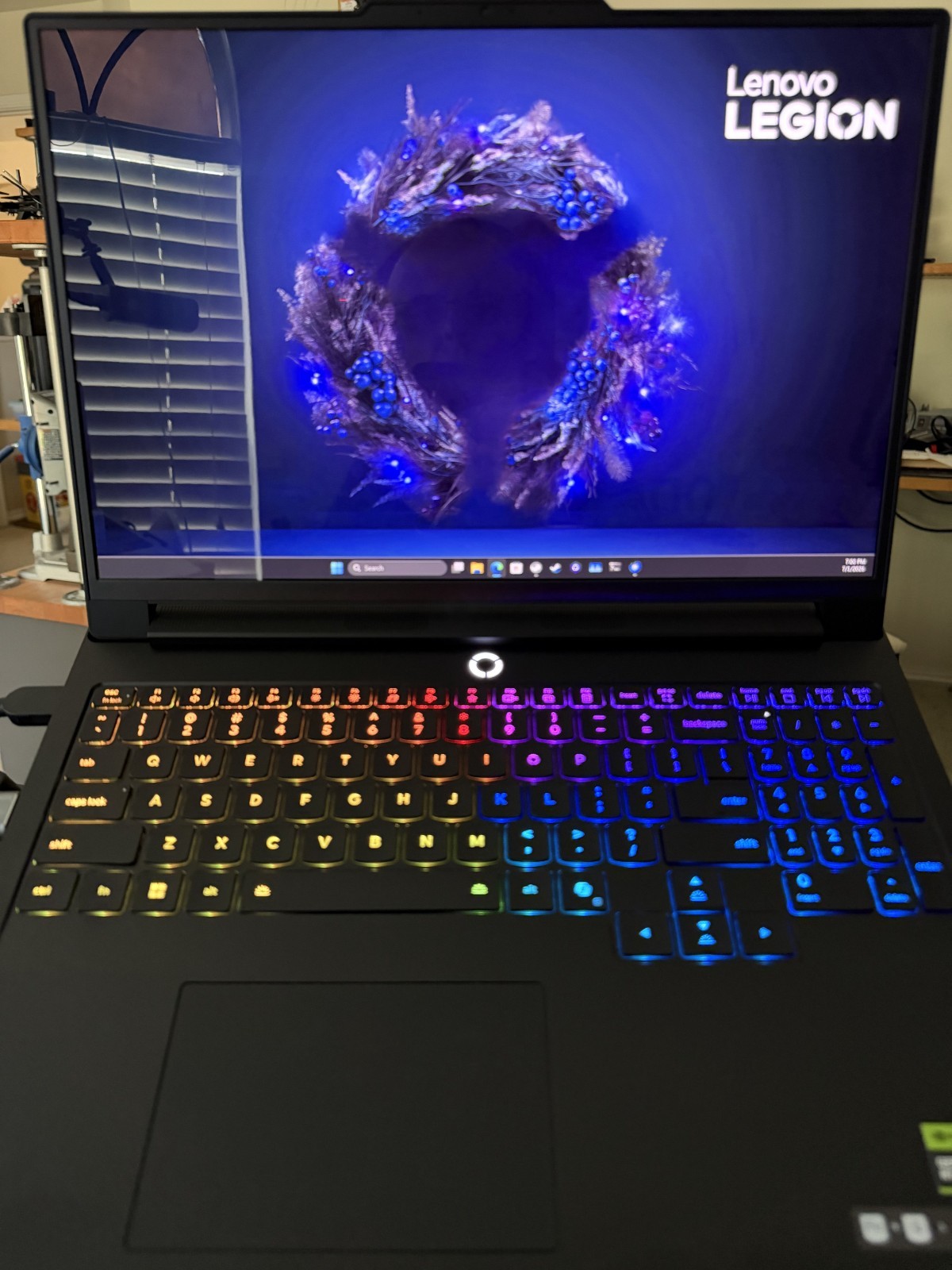 Lenovo Legion Pro 7i Gen 10 OLED Intel Core Ultra 9 275HX RTX5080 32GB 2TB NVME