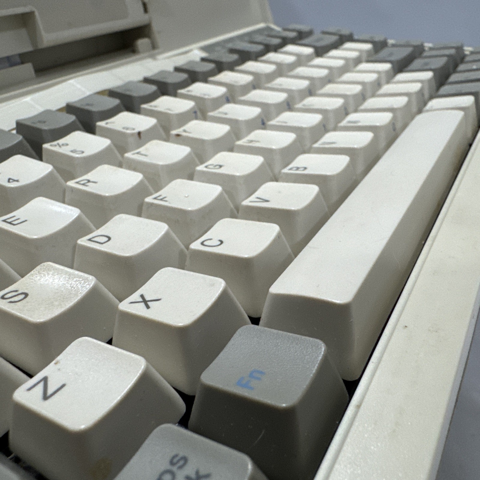 Toshiba T1200 Vintage Laptop 1987 DOS Powers On Displays Error See Photos