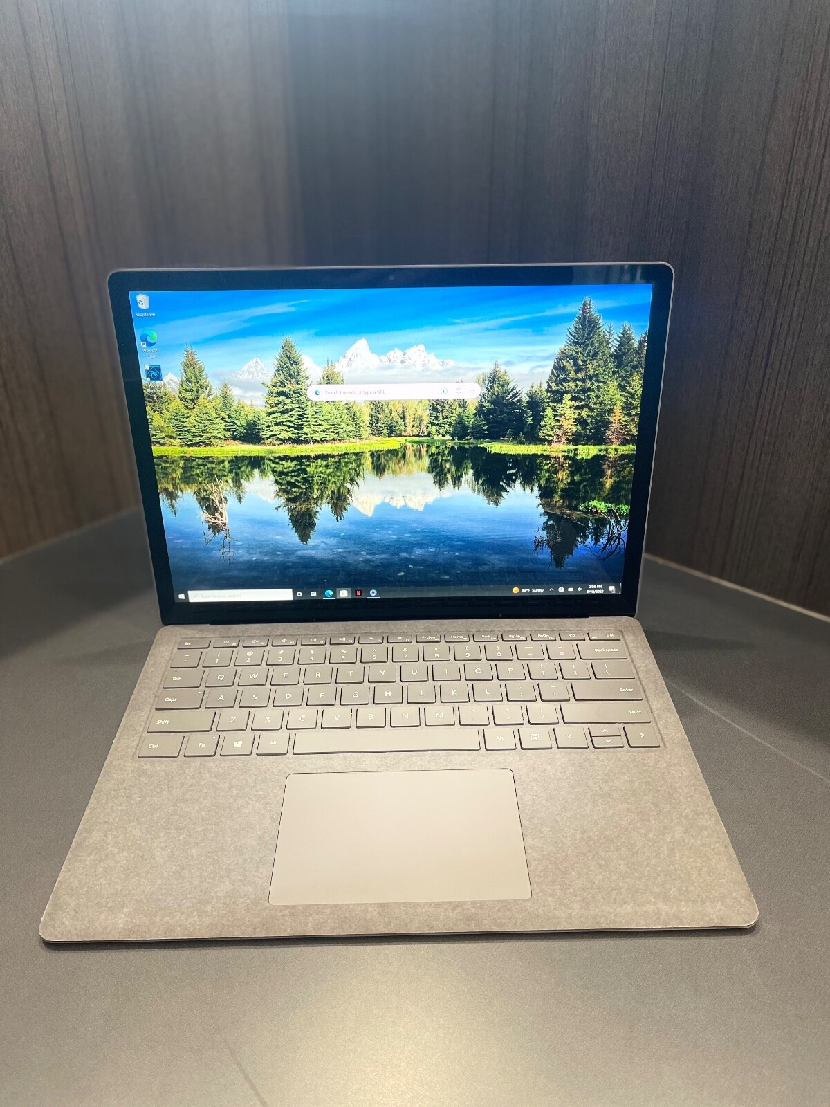 Microsoft Surface Laptop 5 13.5” Touch (256GB SSD, Intel Core i5 12th Gen.,…