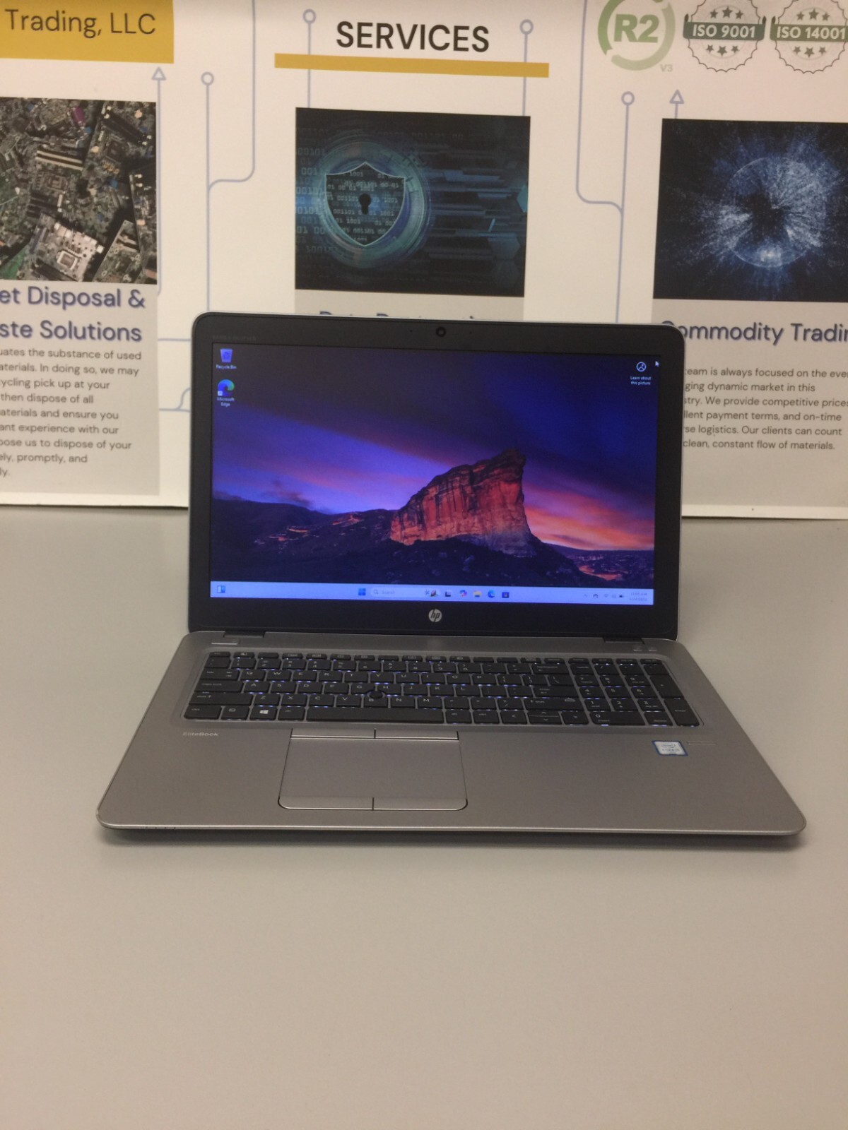 HP EliteBook 850 G3 15.6″ (256GB Core i5 6th gen 2.30GHz 8GB RAM WIN 11 PRO
