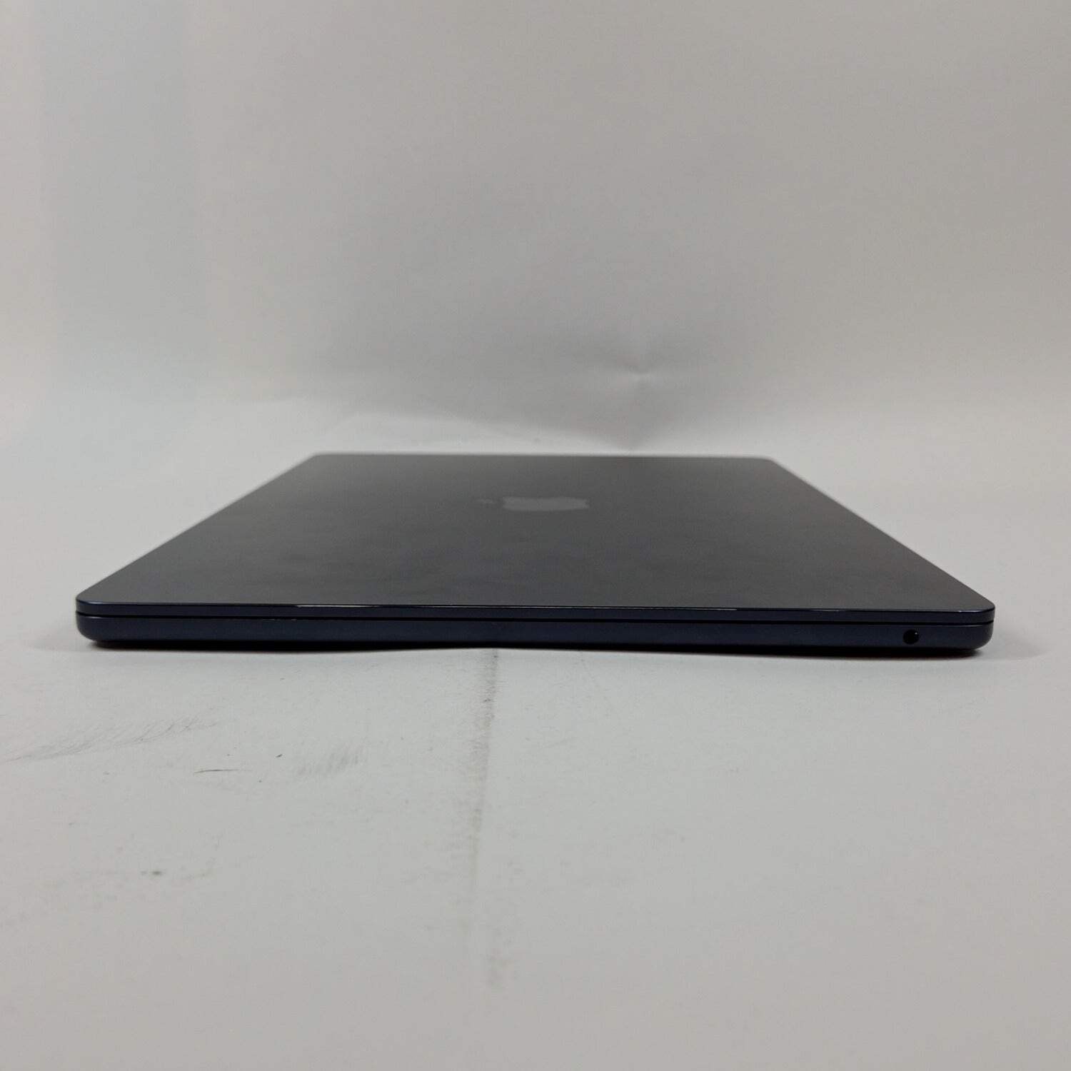 2024 Apple MacBook Air 15″ M3 10C GPU 4.0GHz 16GB RAM 512GB SSD A3114