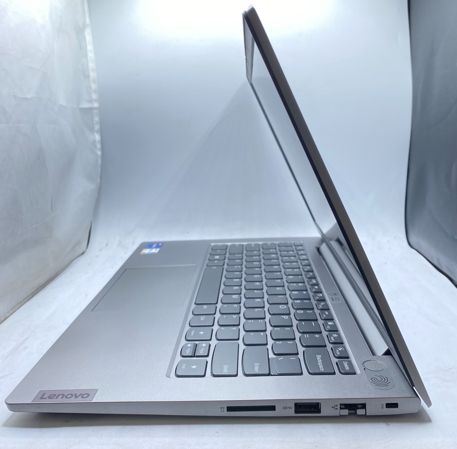 Lenovo ThinkBook 14 G2 ITL 14″ Touch Intel i7-1165G7 2.80GHz 8GB RAM 256GB SSD
