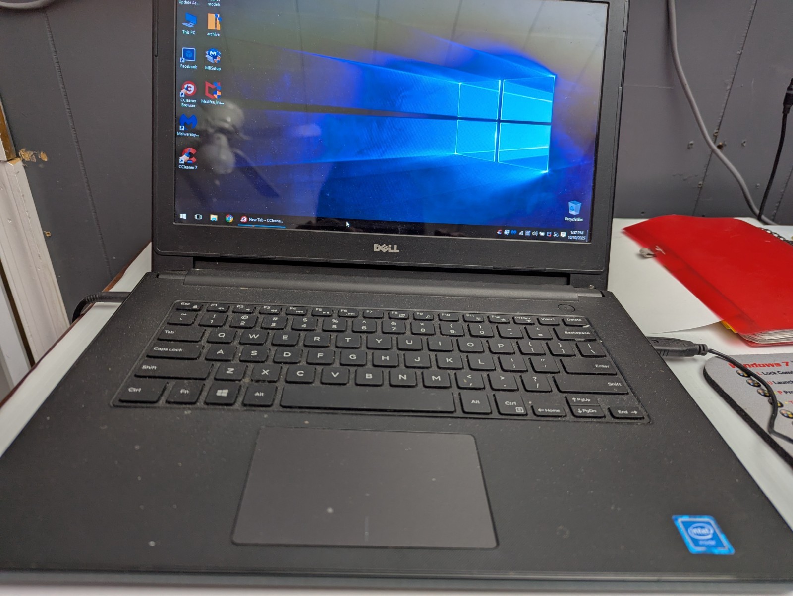 Dell Intel (R) Celeron CPU N3050 160GHz 4GB RAM