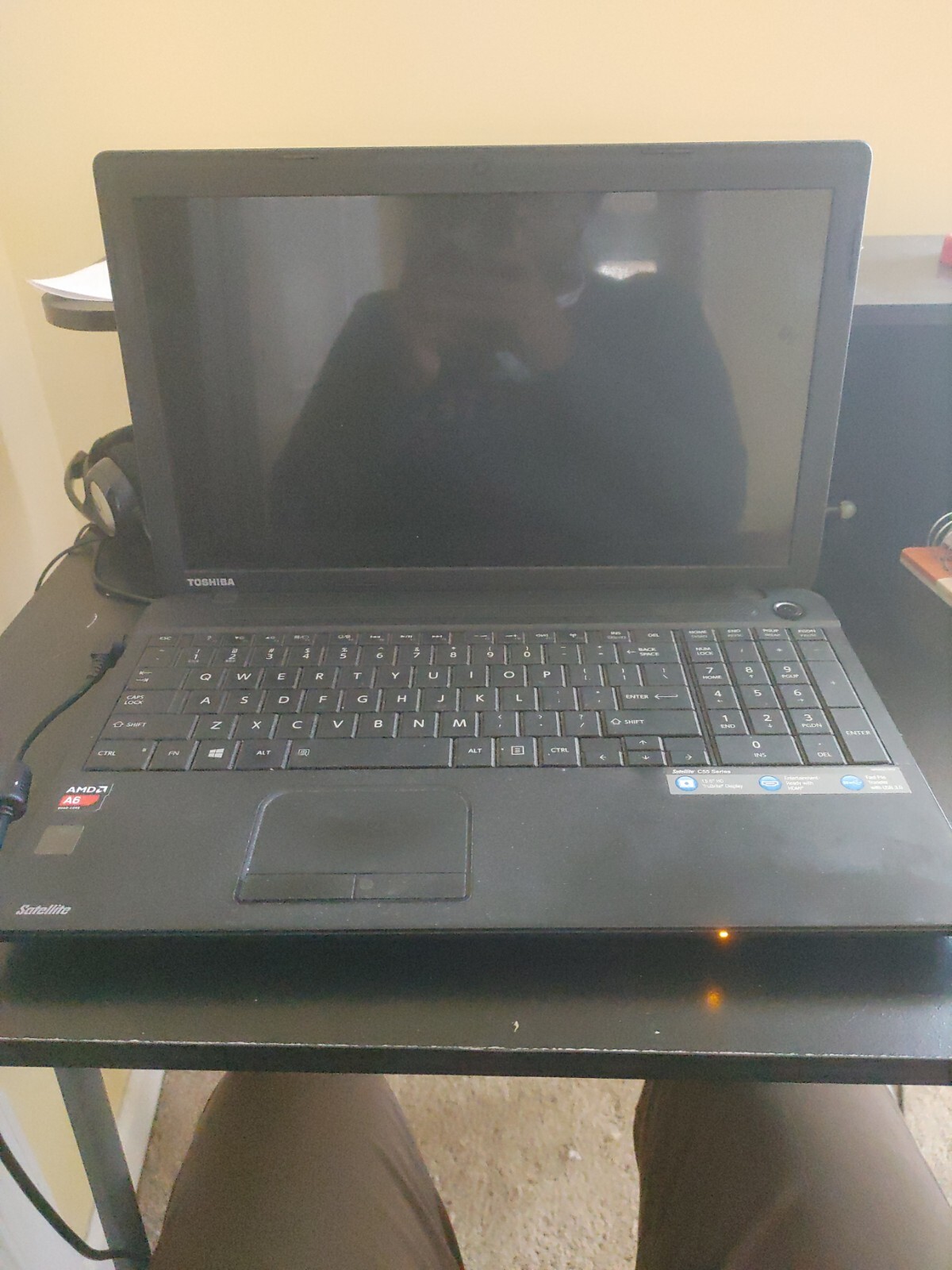 Toshiba C55D-B5242 15.6in. (750GB, AMD A6 Quad-Core, 1.8GHz, 6GB)…