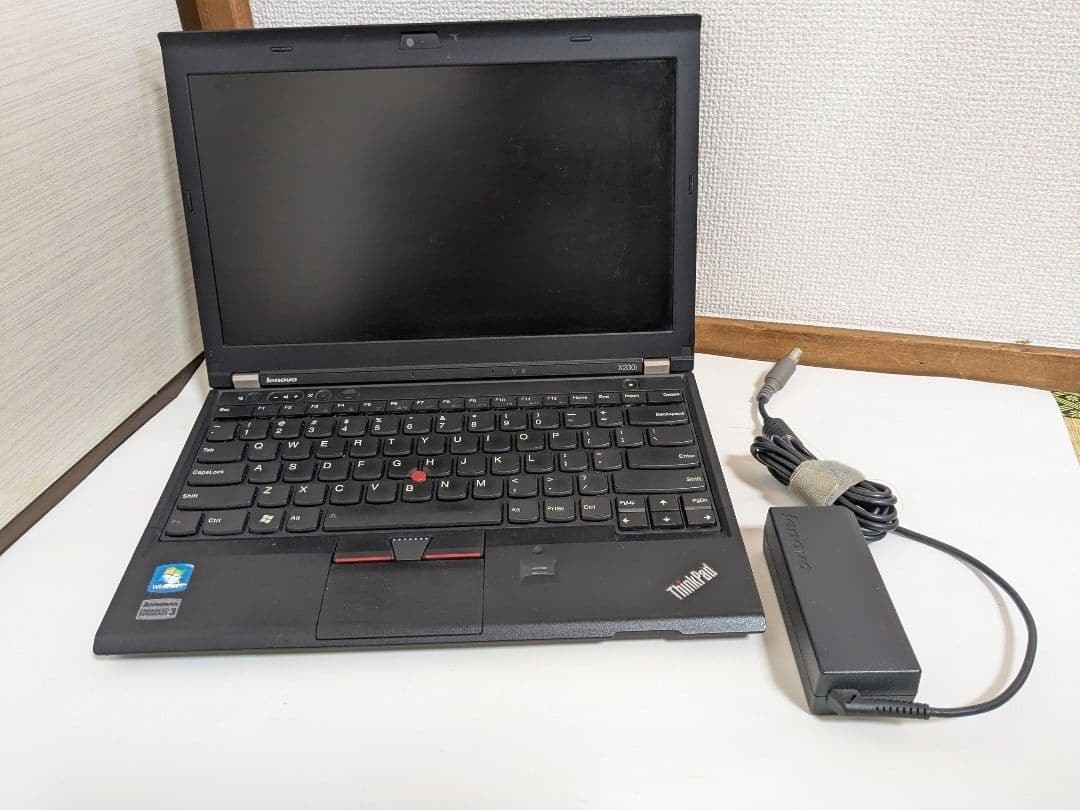 Lenovo ThinkPad X230i Core i3-3110M 4GB 320GB HDD Win10 Home Laptop