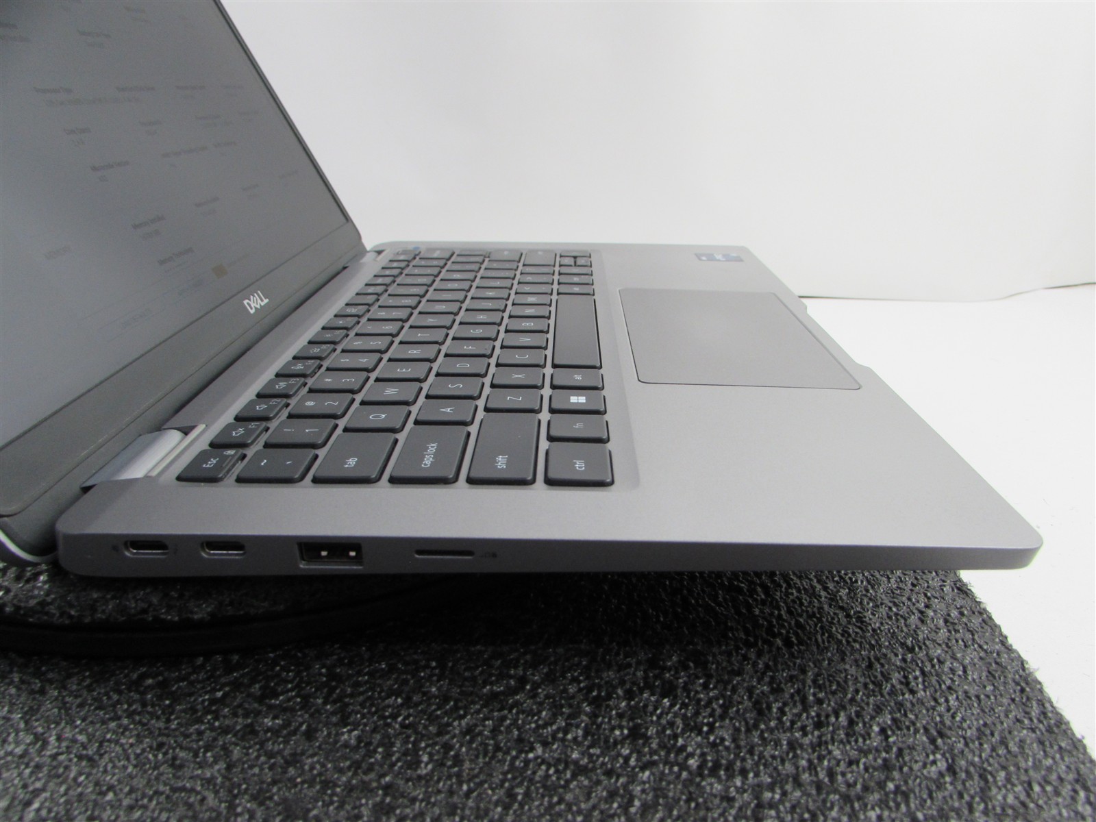 DELL LATITUDE 5330 FHD TOUCHSCREEN I5-1245U 10 CORE 512GB SSD 16GB RAM NO O.S