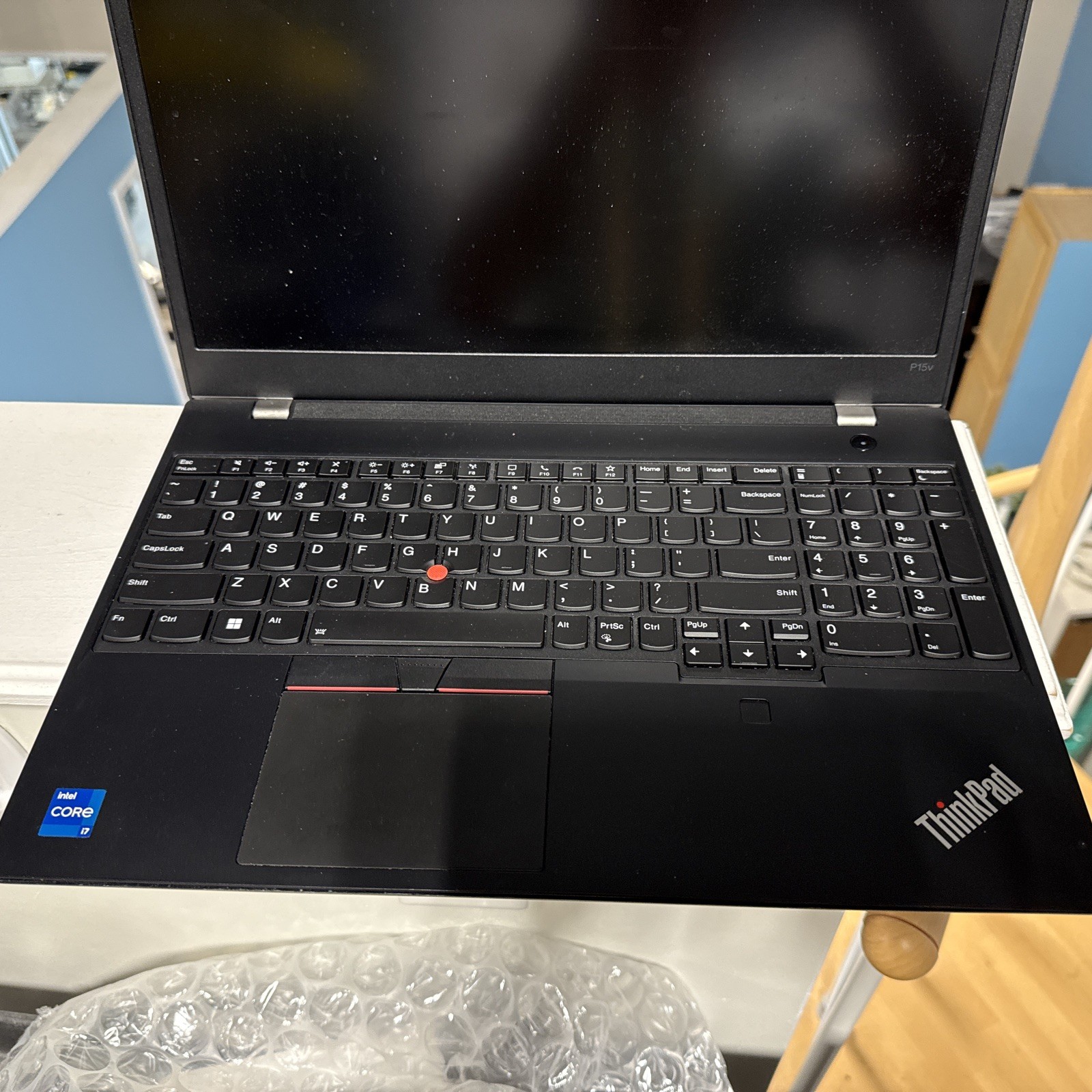 LENOVO THINKPAD P15V GEN 3 15.6″ CORE i7-12700H 2.3GHz – NO RAM SDD AC – AS IS