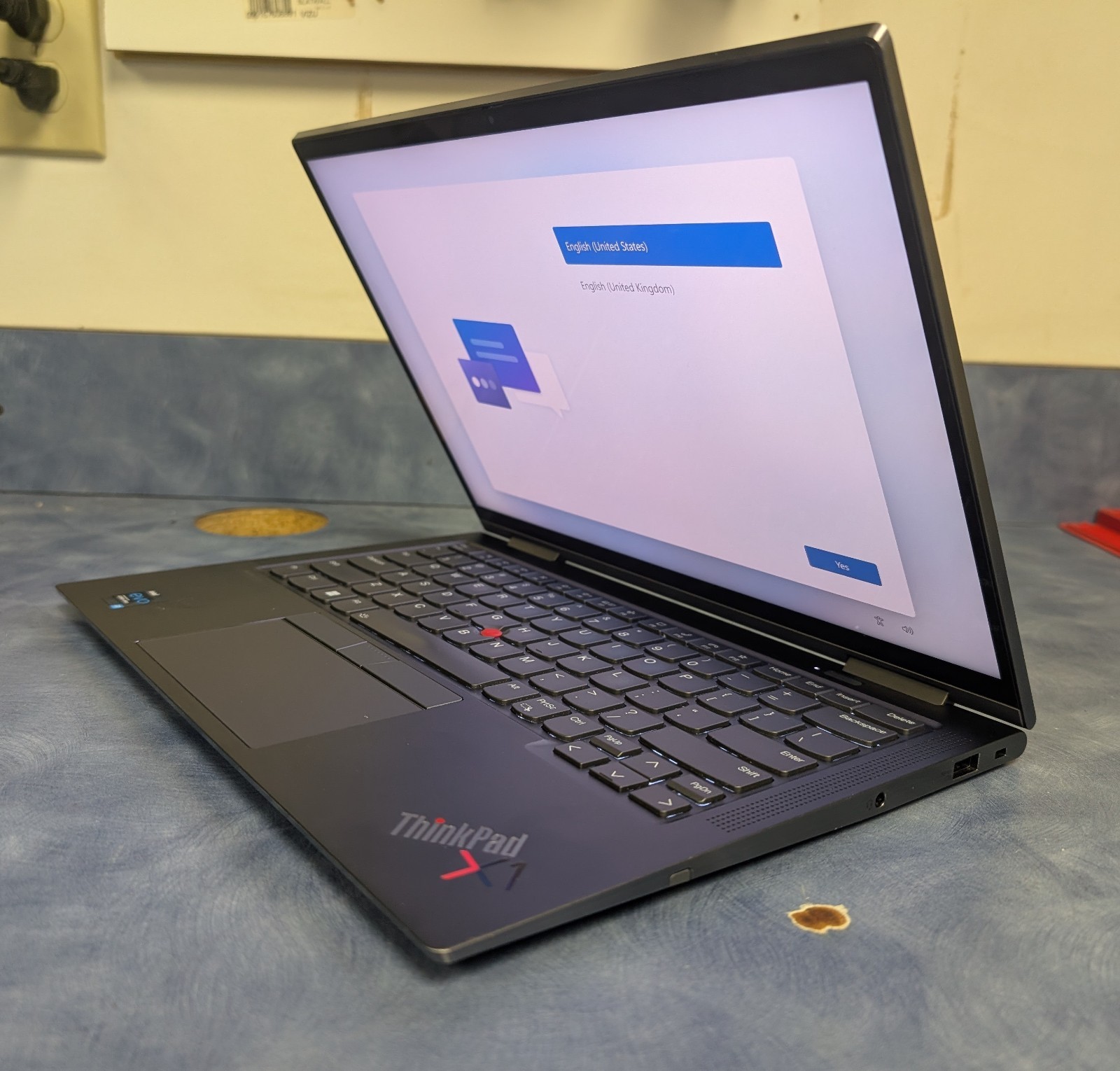 Lenovo THINKPAD X1 YOGA GEN 6 14″ i7-1185G7 16GB RAM 512GB SSD Win 11 Pro