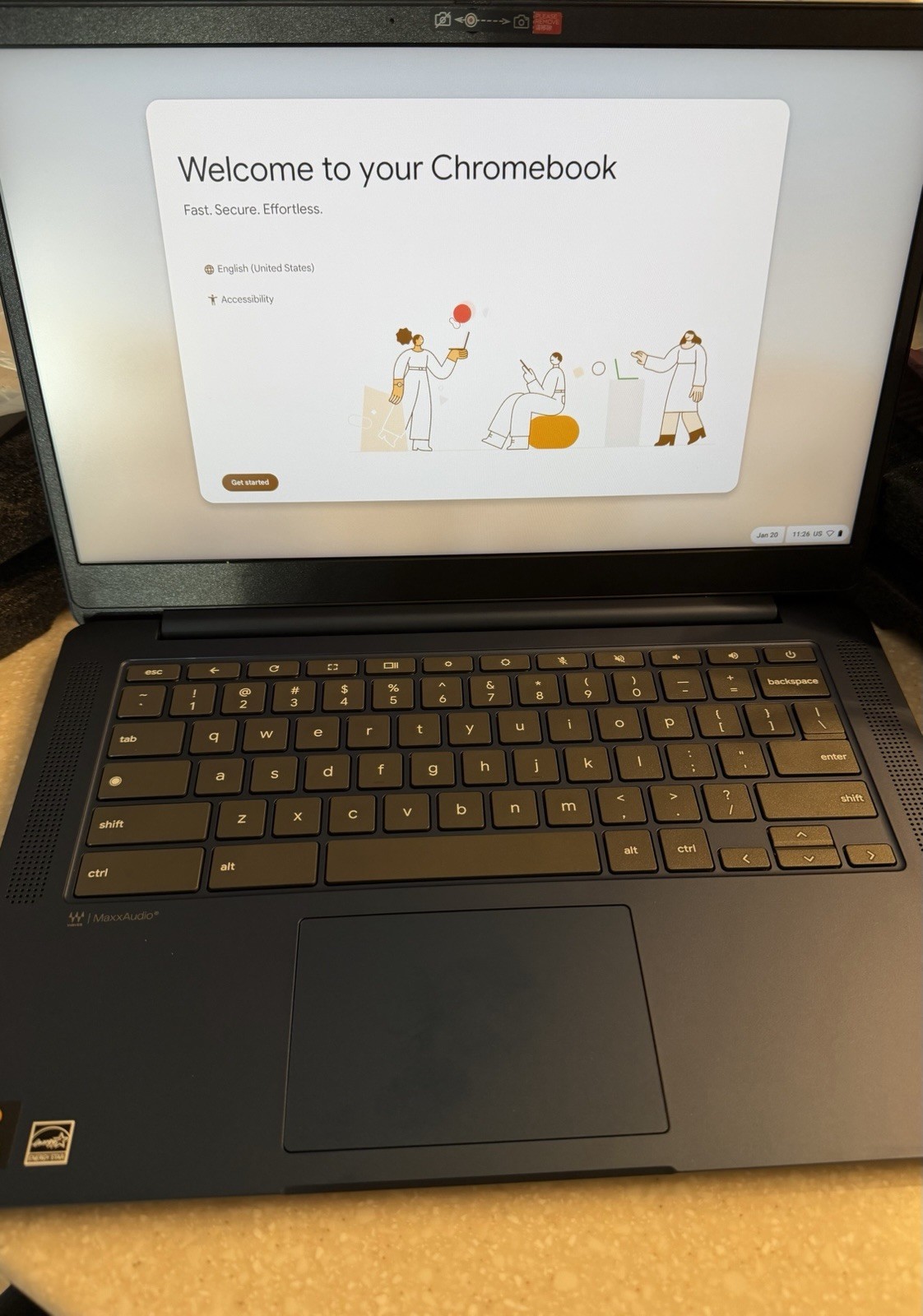 Lenovo Slim 3 Chromebook 14” FHD Touchscreen, MediaTek K 520, 4GB RAM, 64GB eMMC