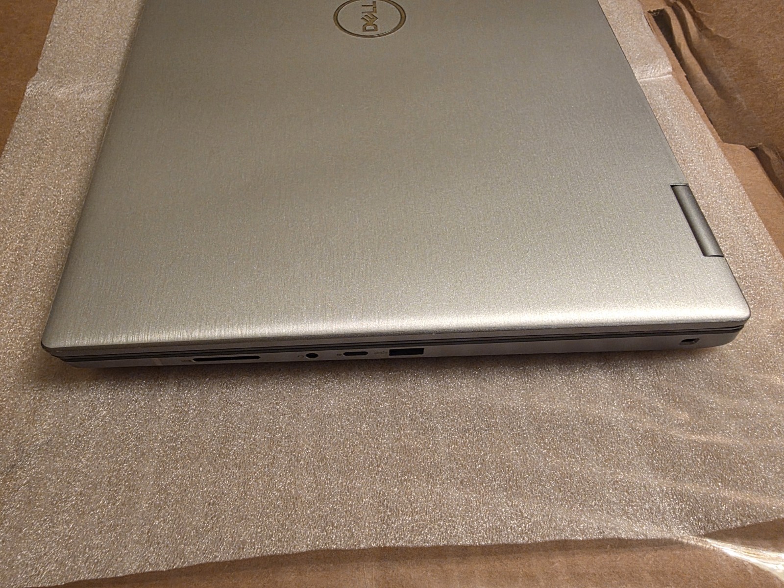 Dell Precision 7770 17.3″ i7-12850HX 16cr 64GB 1TB NV RTX A3000-12GB Win 11 Pr
