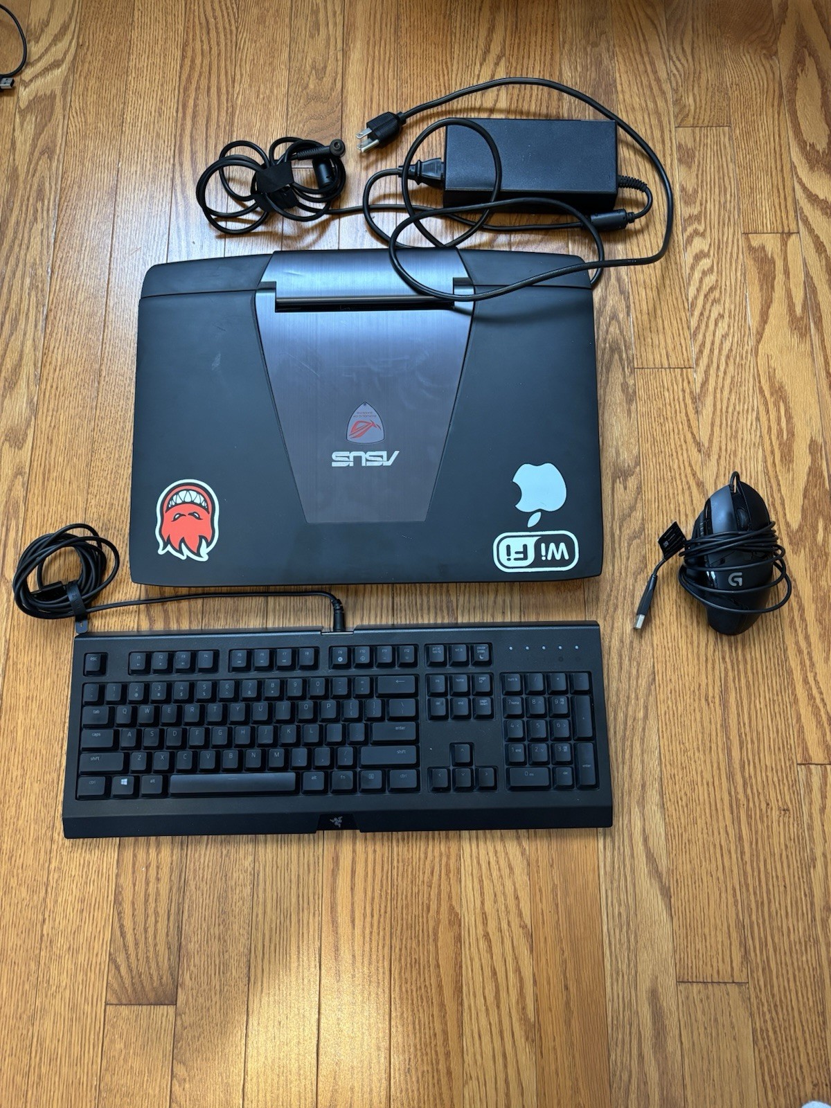 Gaming Laptop, GTX 980M, Intel Core i7-4710HQ, Windows 10 [Read Description]