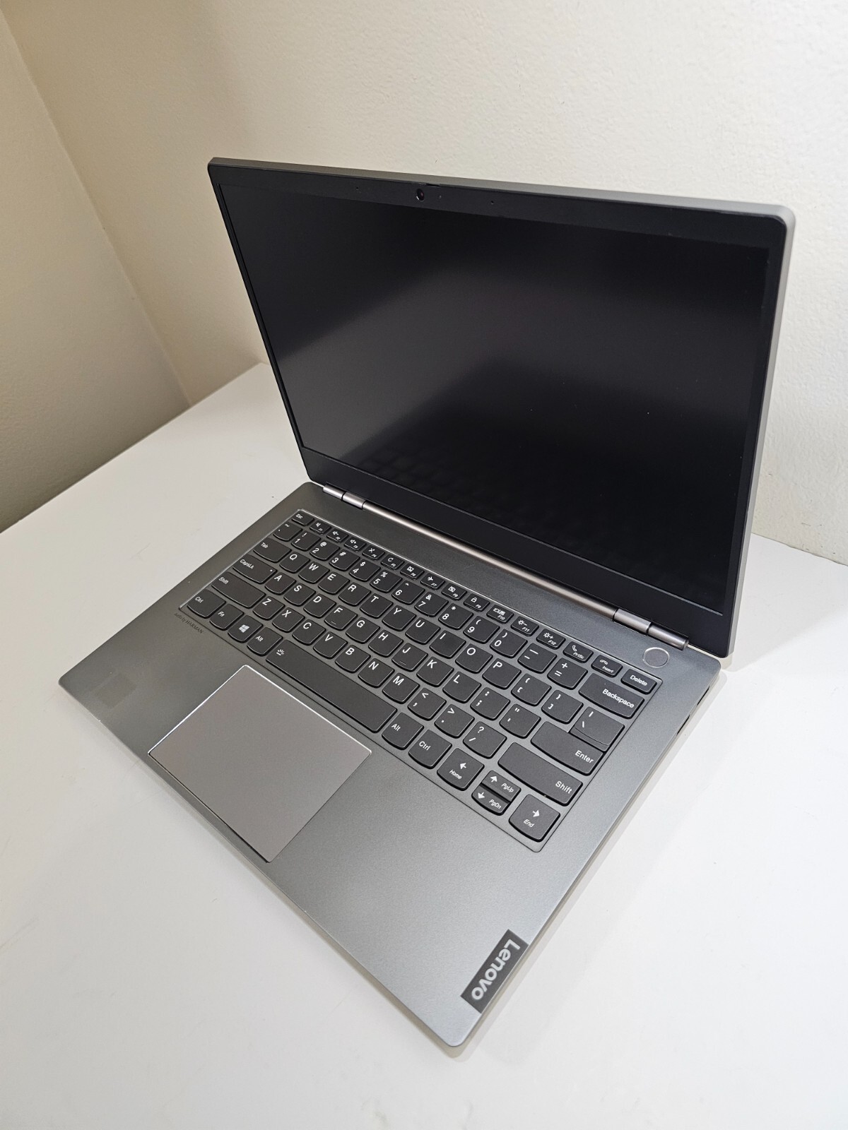 Lenovo ThinkBook 14s-IWL 14″/i5-8265U 1.60GHz/8GB RAM/Radeon 540X/NO SSD&CHARGER