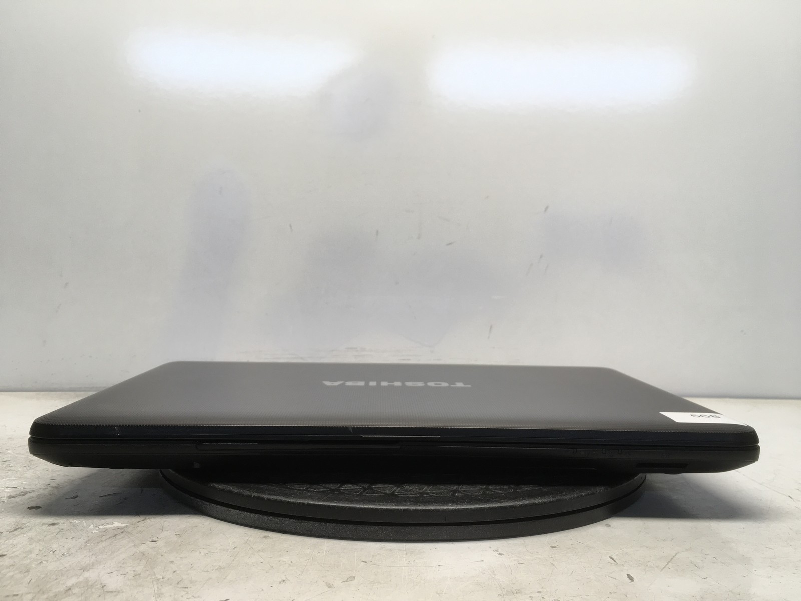 Toshiba Satellite C855D-S5229 AMD Dual-Core E1-1200 No RAM NO HDD No Batt