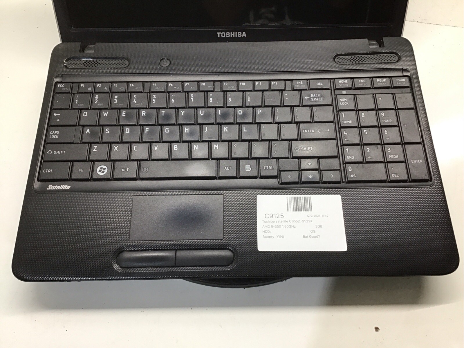 Toshiba satellite C655D-S5210 AMD E-350 1.60GHz 3GB NO HDD No Batt