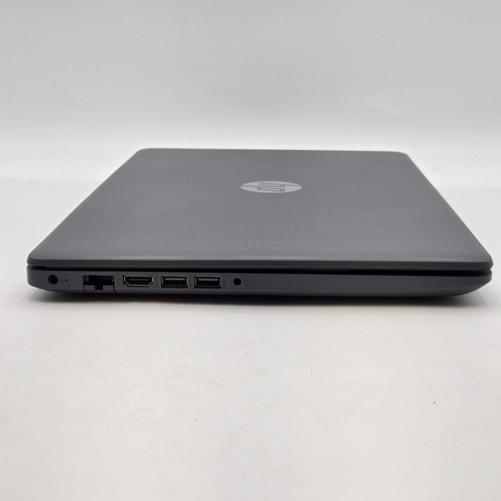 HP Laptop 15-da0046nr 15″ Touch Core i3 7th Gen 8GB RAM 1TB – For Parts *READ*