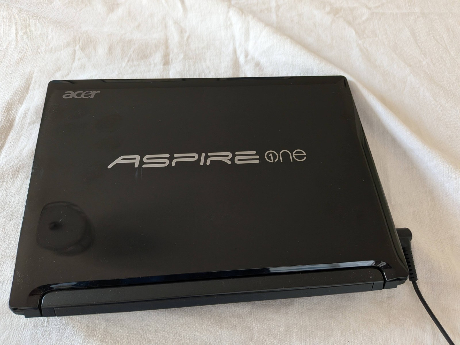 Acer Aspire One Blue D255E Laptop Atom N455 1GB RAM 250GB HD Windows 7 Works!