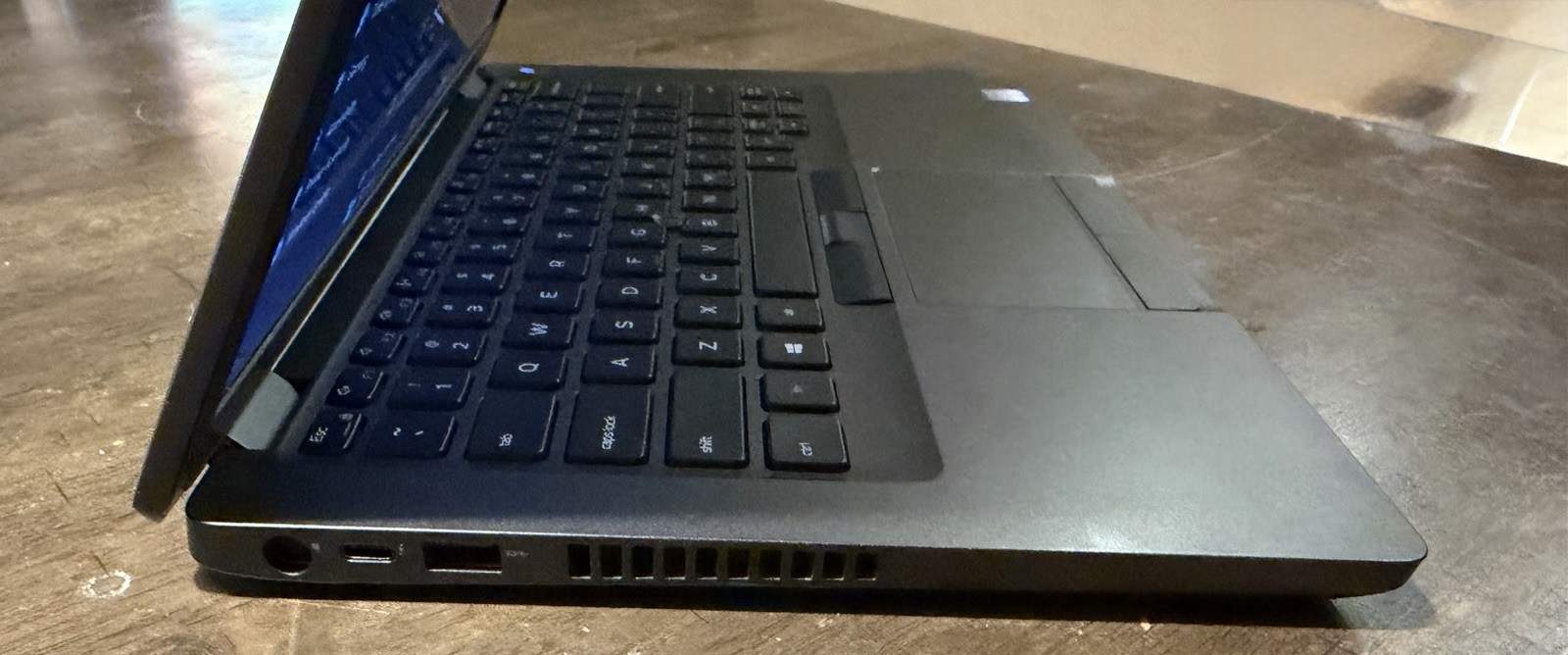 DELL LATITUDE 5400 INTEL CORE I5-8365U 8GB RAM 256GB NVME 14IN TOUCH CAM WIN11