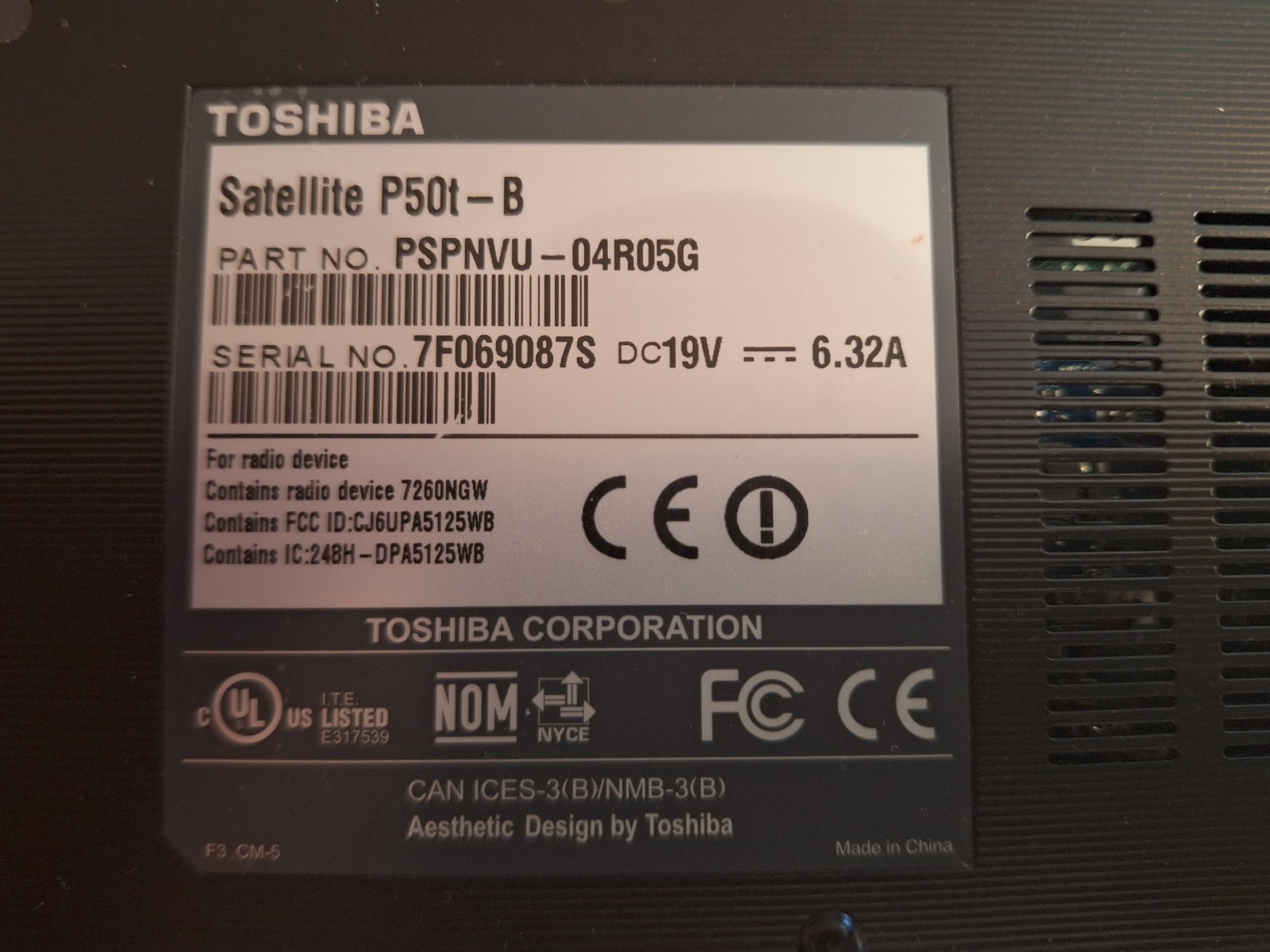 TOSHIBA SATELLITE P50T-B DOES NOT BOOT UP. PARTS ONLY. NO DRIVE OR BATTERY INC