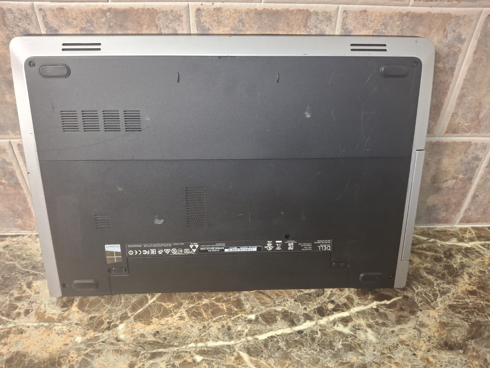 Dell Inspiron 5748 laptop computer core i5-4210u