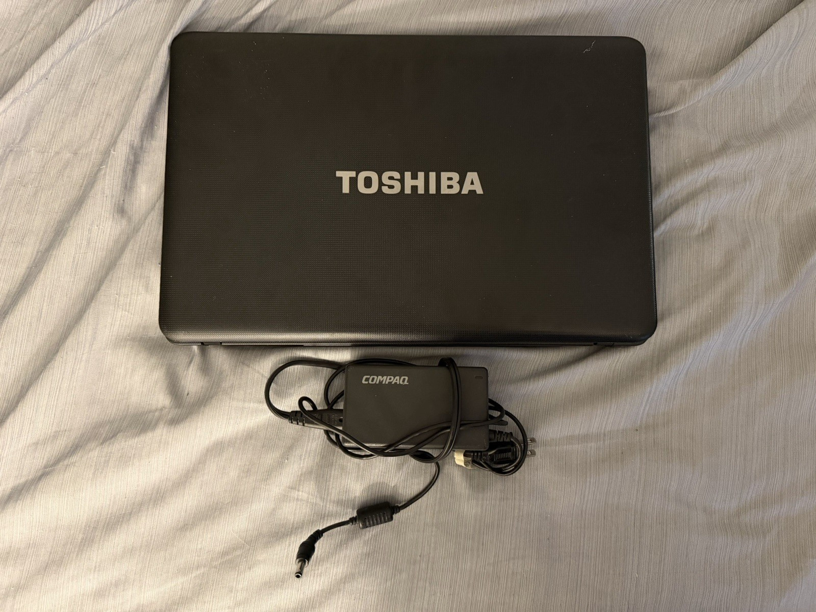 Toshiba Satellite C655-S5540 – 15.6in 600GB HDD 4GB RAM Windows 10 Laptop *READ*