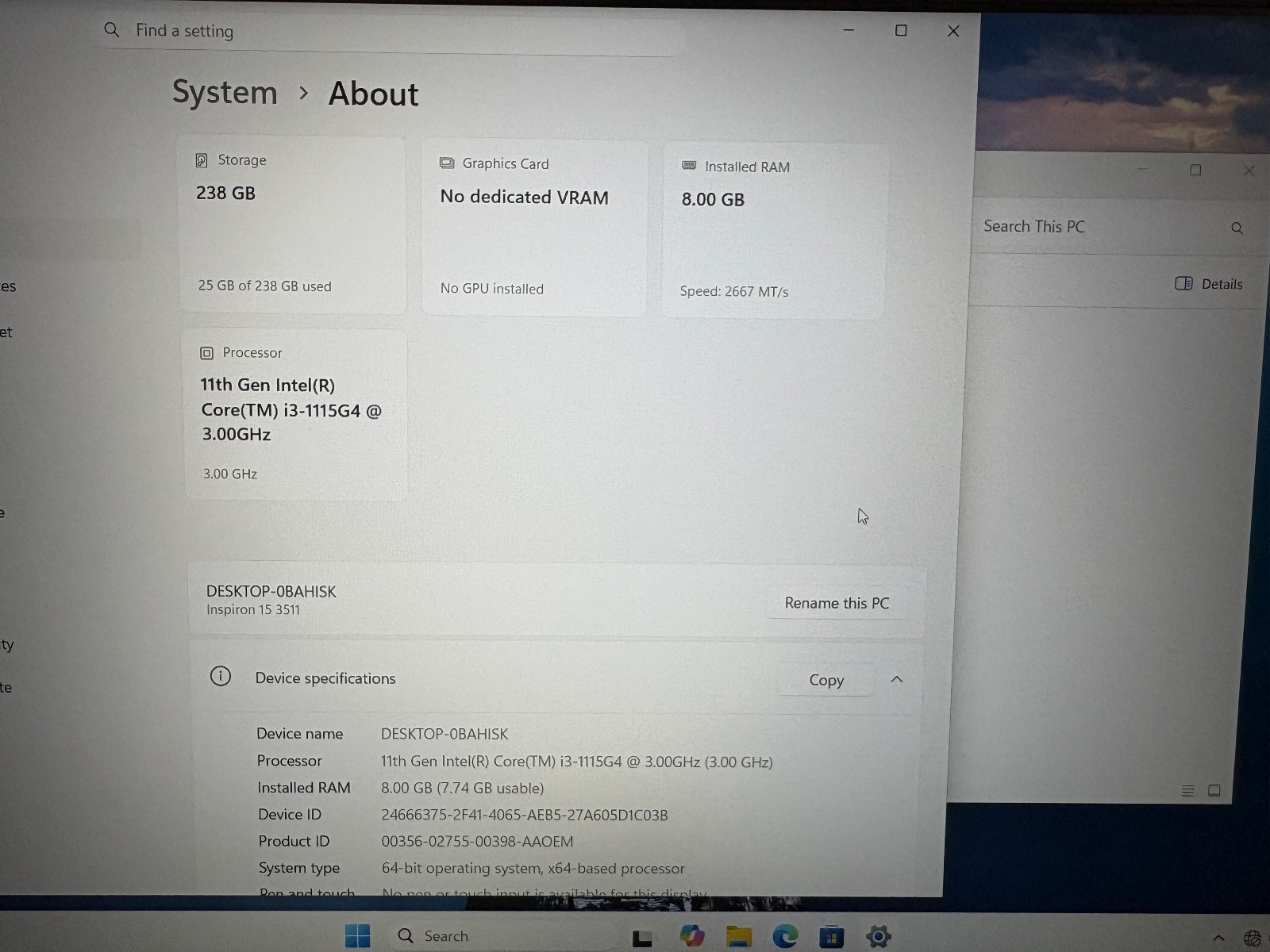 Dell Inspiron 15 3511 15.6 in 256 GB SSD, Intel Core i3 11th Gen 3.00GZ