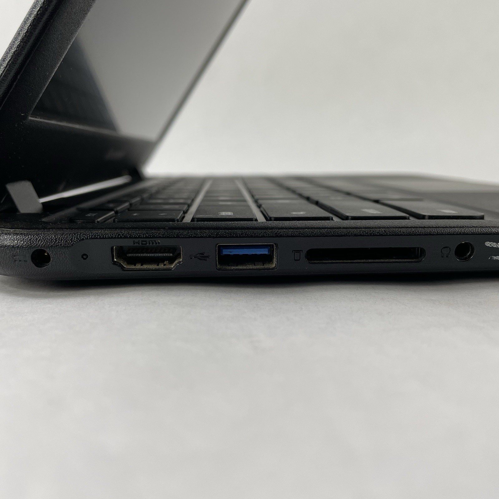 Lenovo Chromebook N21 11.6″ Celeron N2840 2.16 GHz 4 GB RAM 16 GB HDD No AC