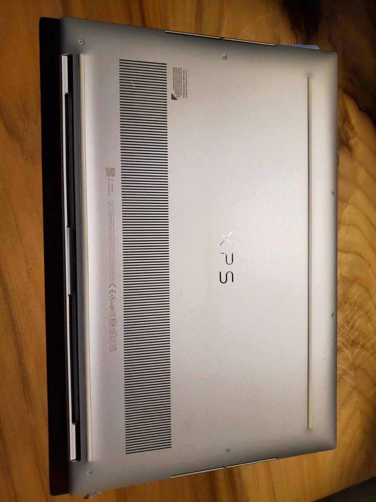 2021 Dell XPS 15 9510 i7-11800h 3.5K OLED touch screen, RTX 3050 Ti, WHITE