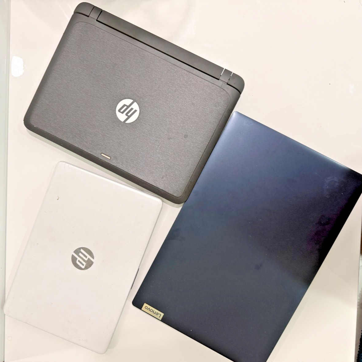 Bulk Tech Clearance Lot (3) Mixed PC Laptops Sold Strictly For Parts / Repair HP