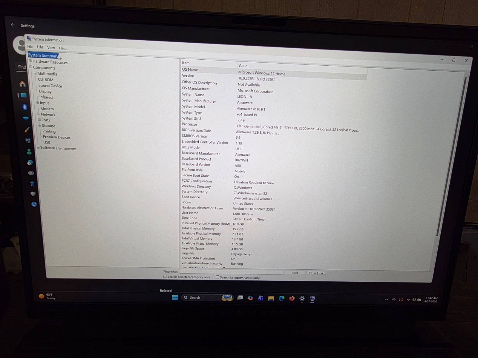 Dell Alienware M18 R1 QHD+ 2.2 GHz i9-13900HX 16GB 1TB RTX 4080 + Backpack
