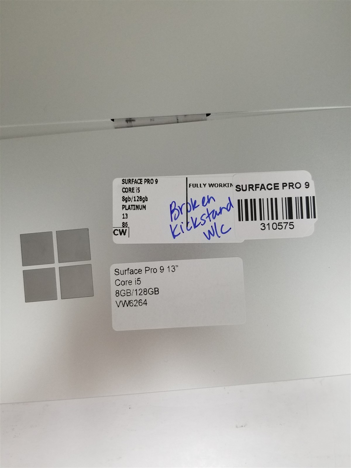 Microsoft Surface Pro 9 Core i5 13″ 8GB/128GB Silver Reduced Price VW6264