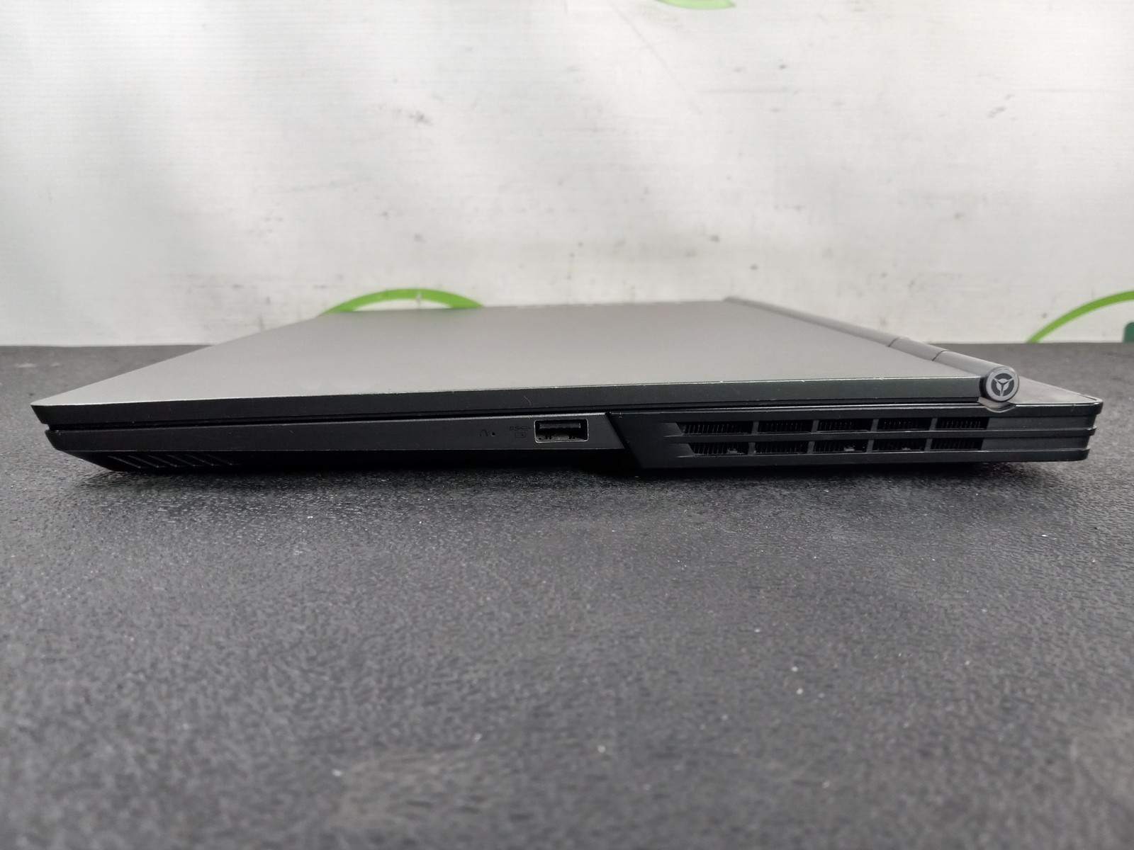 Lenovo Legion Y740-15ICHG 15.6″ i7-8750H 32GB Ram 500GB SSD Laptop Win11 READ