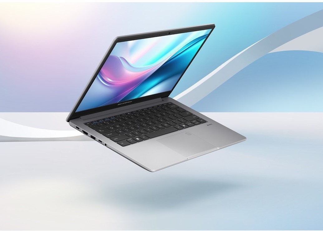 ASUS ExpertBook P1 5.6′ Clamshell FHD I7-13620H FHD (1920 x1080) 16:9 16G DDR5