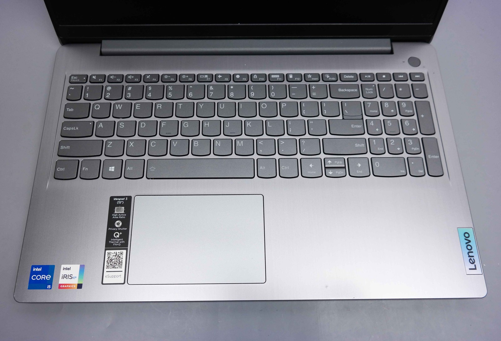 IdeaPad 3 82H801DQUS 15.6″ Intel Core i5-1135G7 12GB 256GB