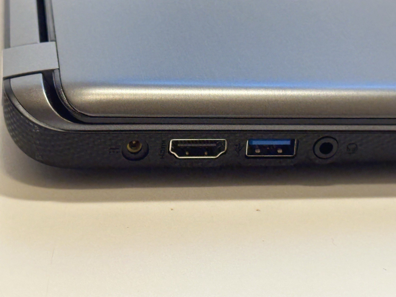 Acer Chromebook 15 CB3-532 – Excellent Condition – Works w/ Charger Only