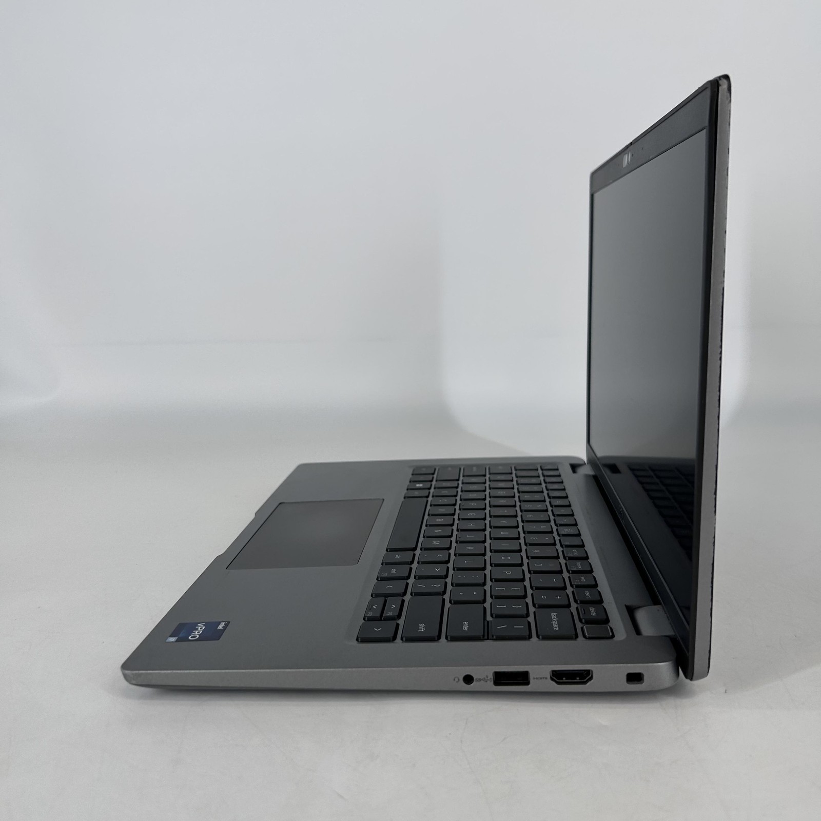 Dell Latitude 5440 14 Gray FHD 1.8 GHz i7-1365U 16GB 512GB SSD Good WHITE SPOTS