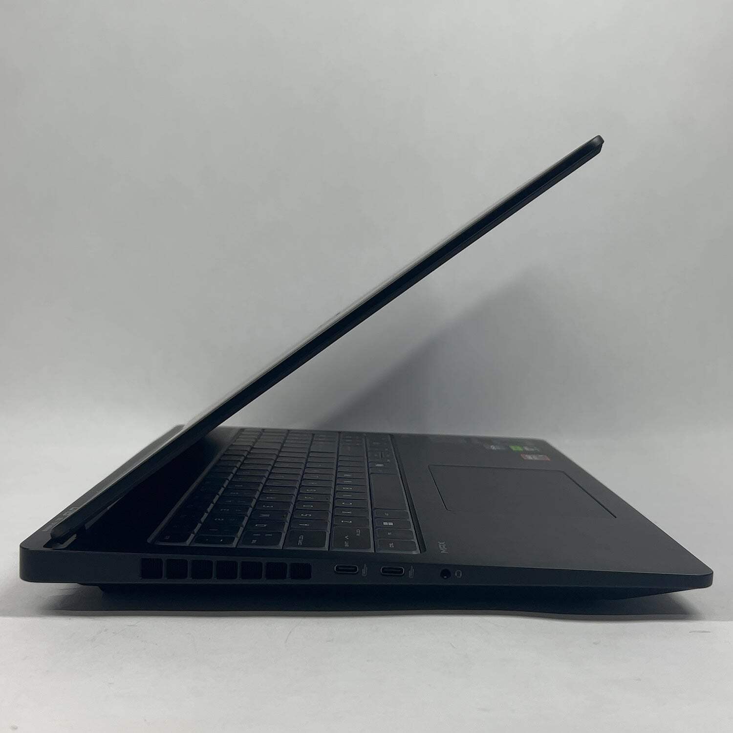 HP MAX 16-AK0XXX 16″ Ryzen AI 9 HX 375 2.0GHz 32GB RAM 1TB SSD GeForce RTX 5080