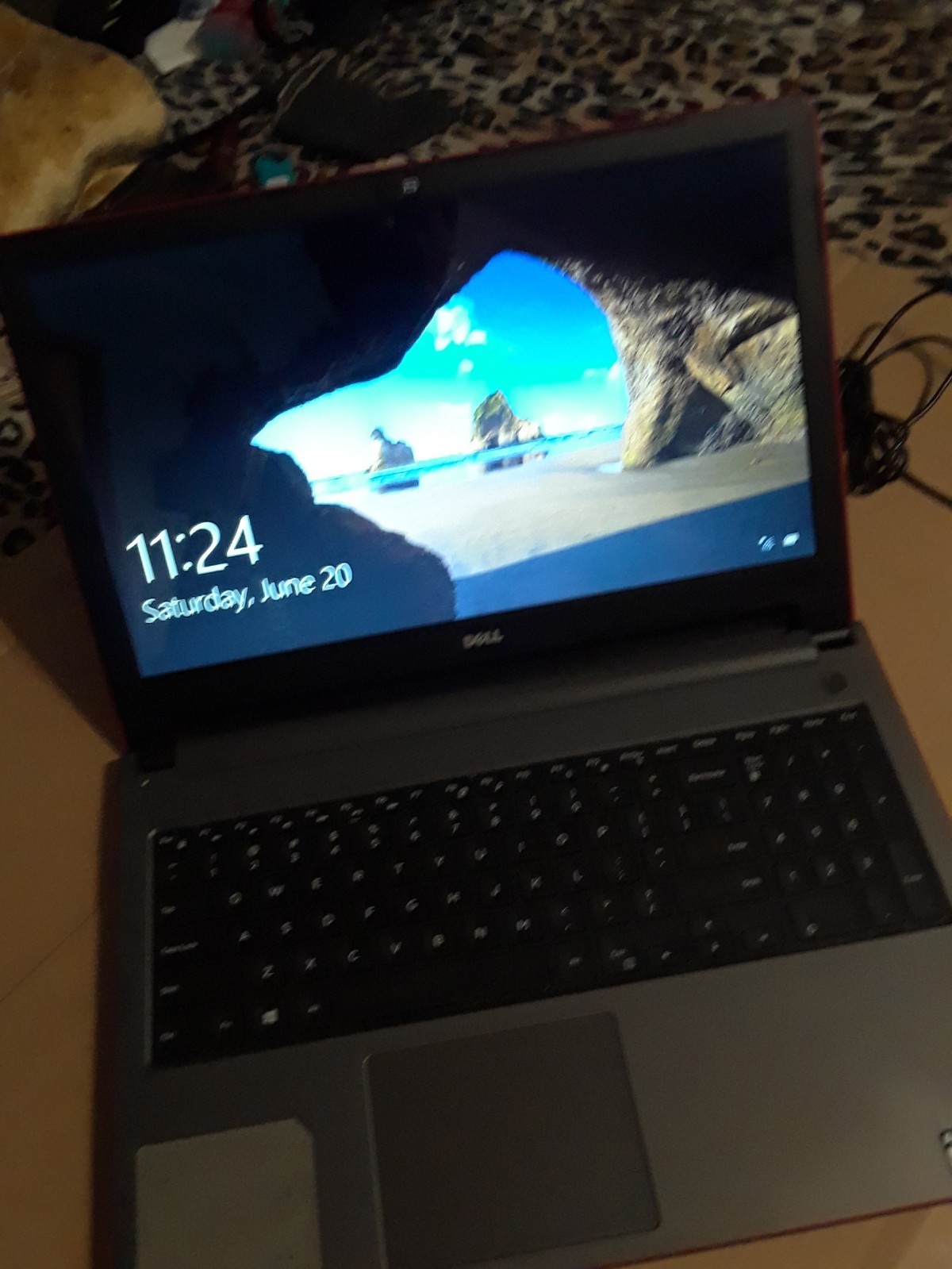 DELL INSPIRON 15 5000 TOUCHSCREEN FULL CHARGED NO CHARGER USED
