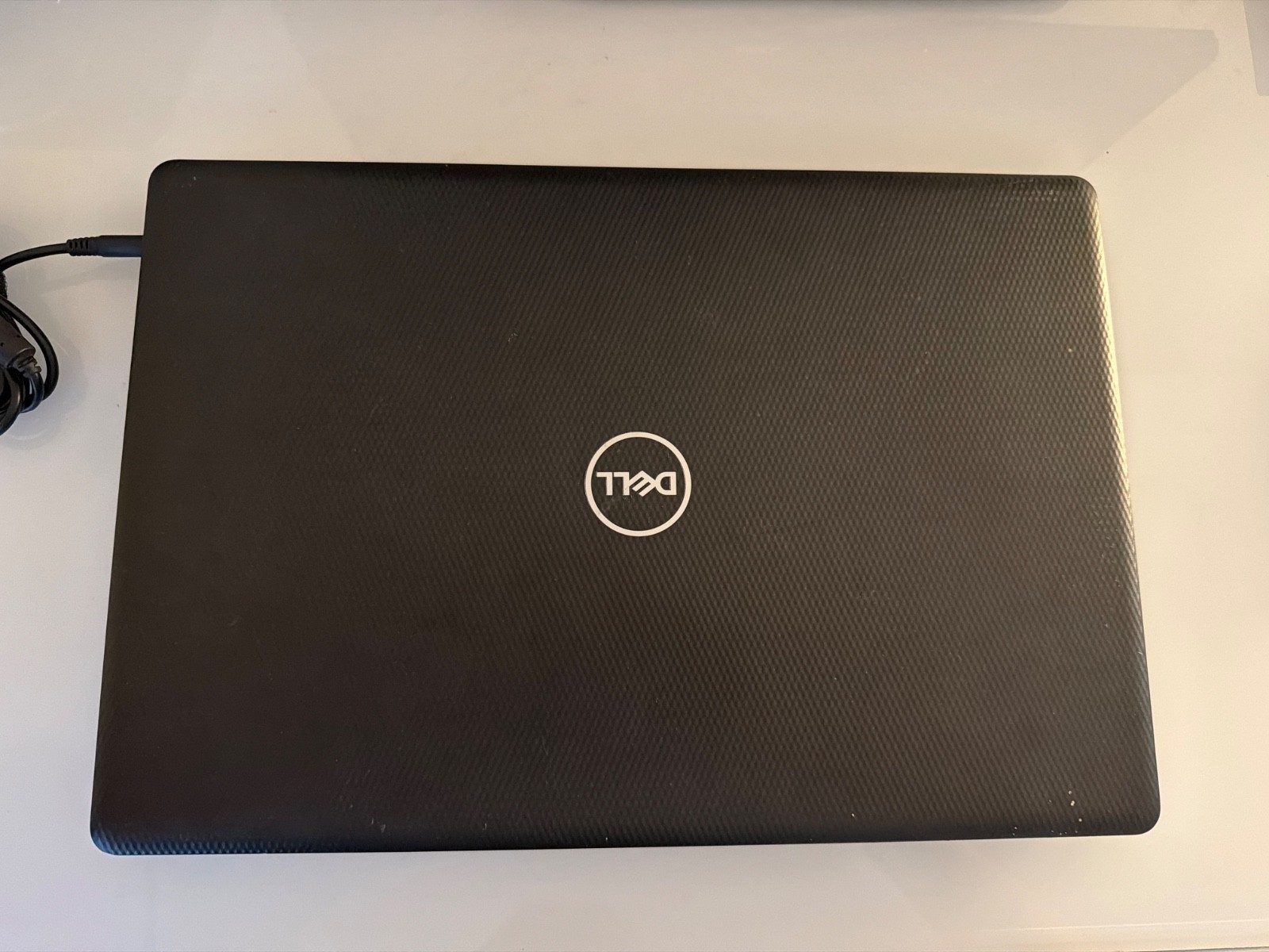 Dell Inspiron 3593 15.6 Laptop i7-1065G7 No RAM No HDD/NVME wi/Charger FOR PARTS