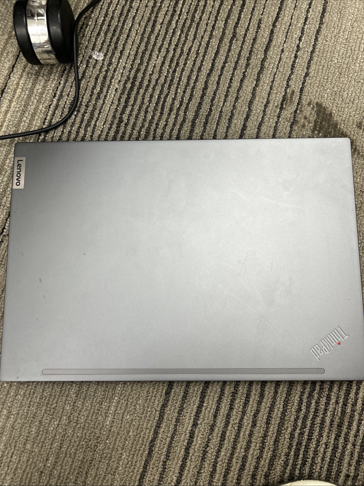 Lenovo Thinkpad t14s Gen 2 i7-(Boots to BIOS) No Storage Drive, Bad Hinge